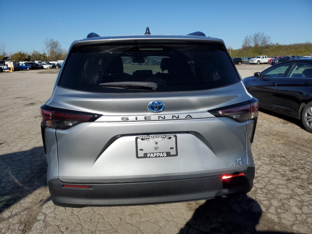 2023 TOYOTA SIENNA XLE VIN:5TDJRKEC8PS173958