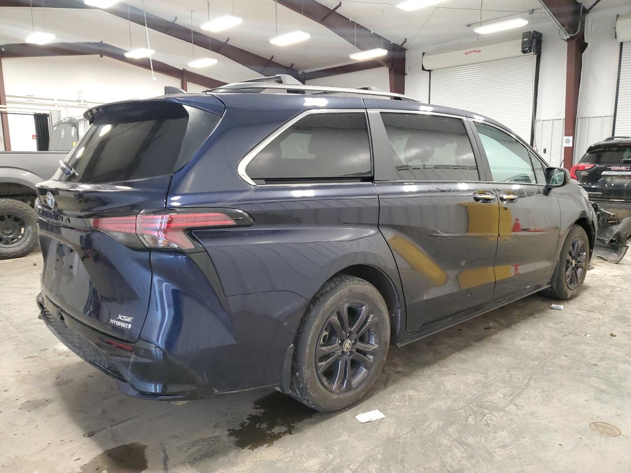 2024 TOYOTA SIENNA XSE VIN:5TDDSKFC2RS117341