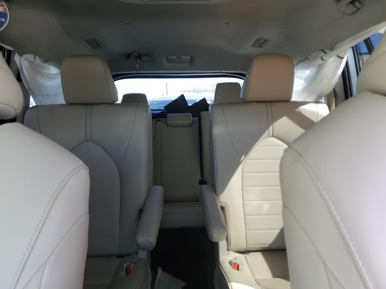 2024 TOYOTA HIGHLANDER LE VIN:5TDKDRAH6RS547709