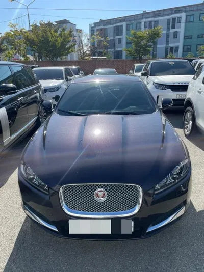 2014 Jaguar XF VIN: