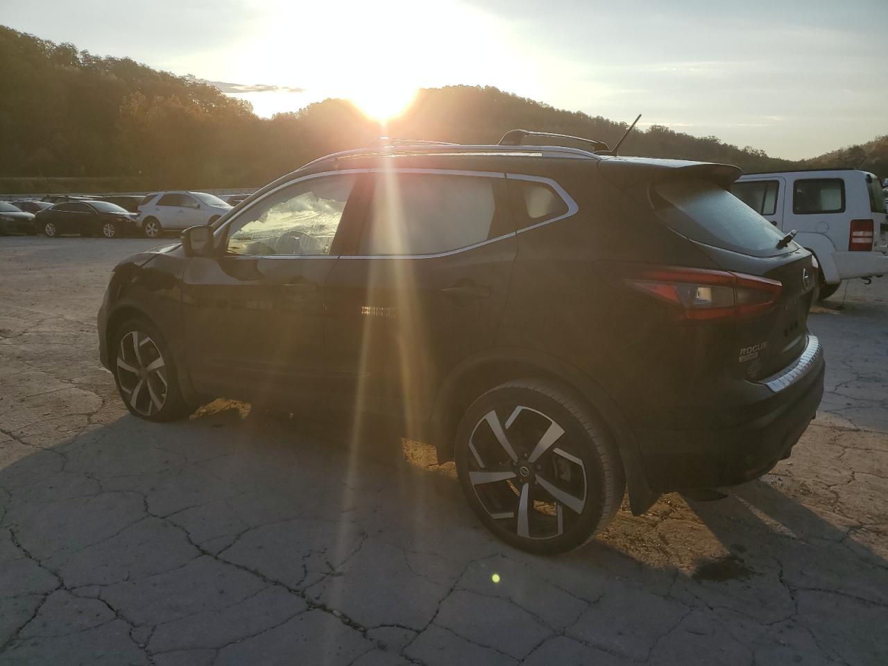 2022 NISSAN ROGUE SPORT SL VIN:JN1BJ1CW5NW498392