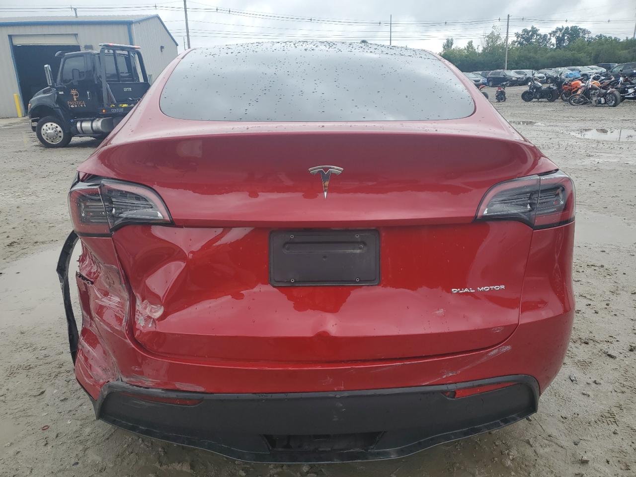 2023 TESLA MODEL Y  VIN:7SAYGDEE0PA029102