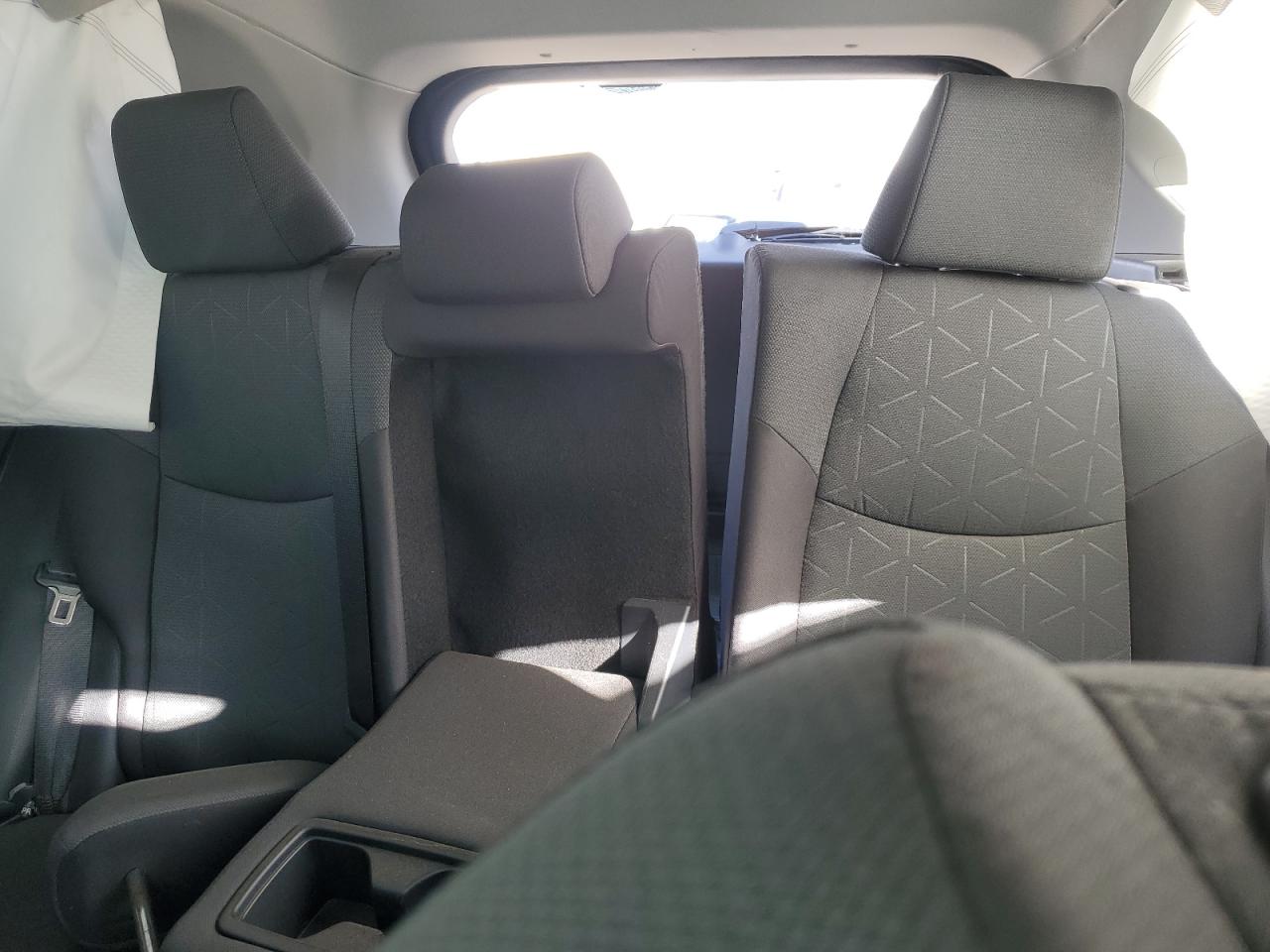 2024 TOYOTA RAV4 XLE VIN:2T3W1RFV8RW355781