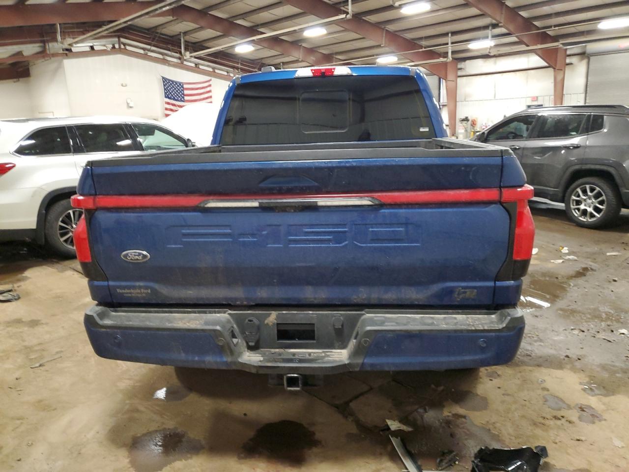2022 FORD F150 LIGHTNING PRO VIN:1FT6W1EV7NWG00957