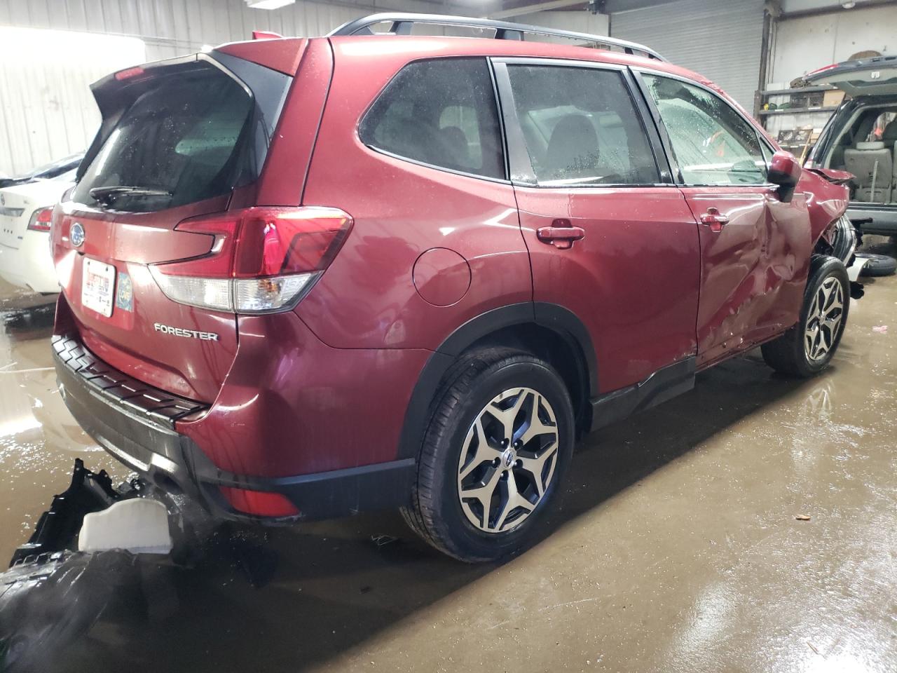 2022 SUBARU FORESTER PREMIUM VIN:JF2SKAEC9NH422483