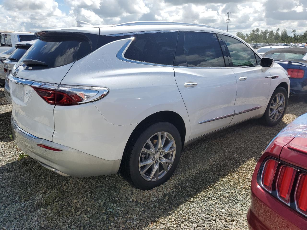 2022 BUICK ENCLAVE PREMIUM VIN:5GAERCKW0NJ152233