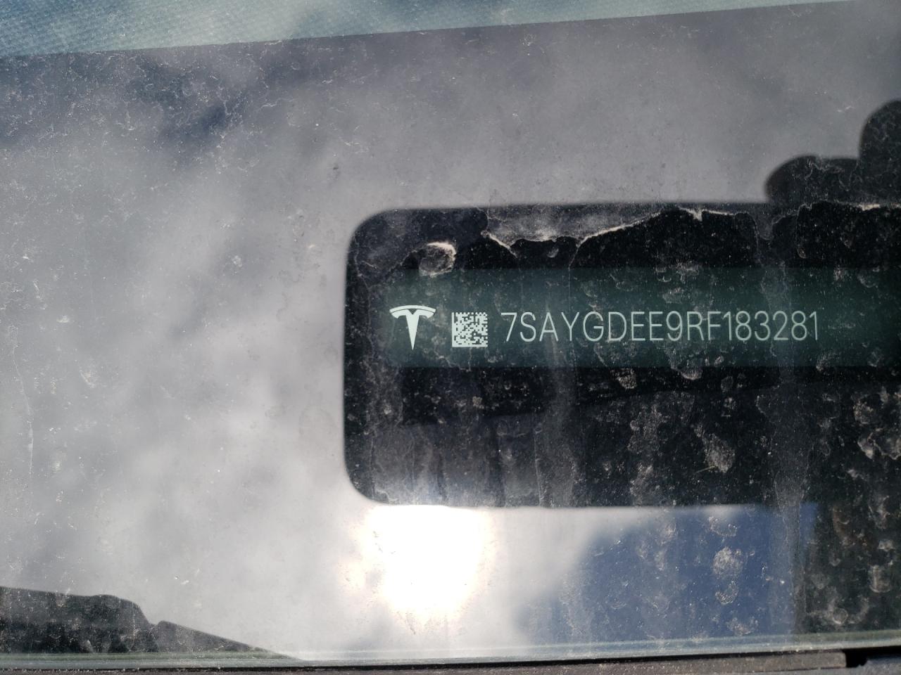 2024 TESLA MODEL Y  VIN:7SAYGDEE9RF183281