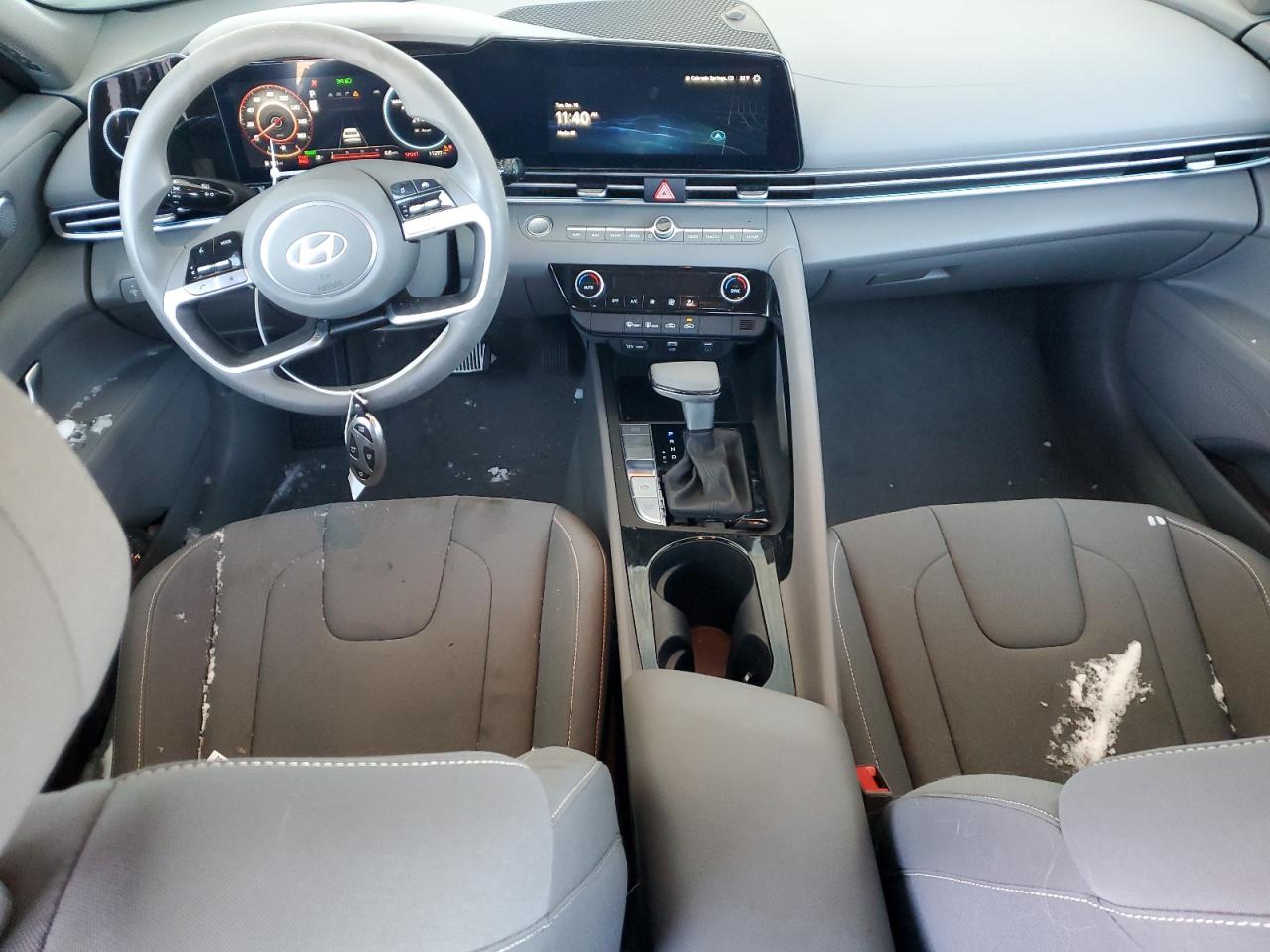 2024 HYUNDAI ELANTRA BLUE VIN:KMHLM4DJ8RU106757