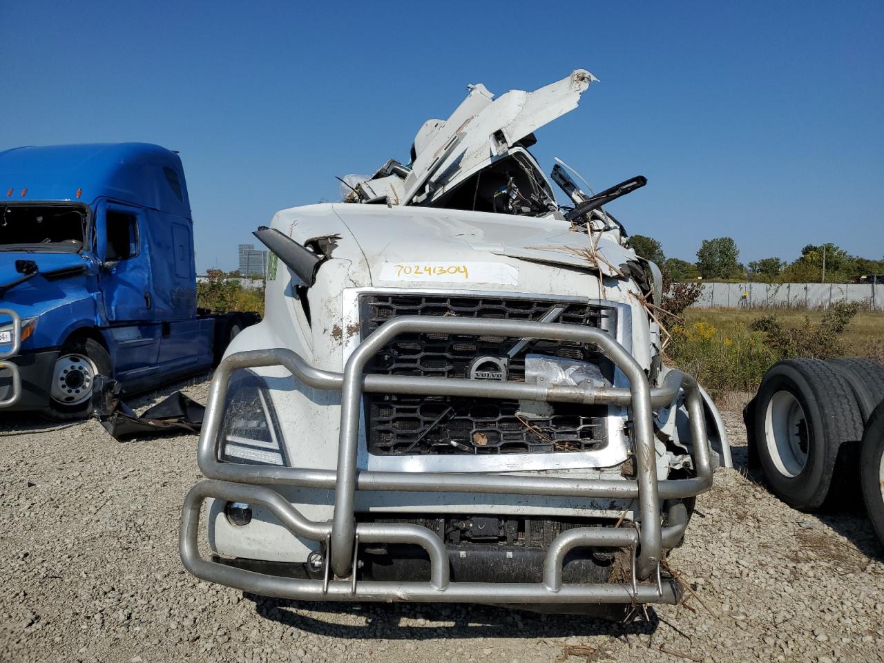 2024 VOLVO VNR  VIN:4V4WC9DHXRN627623