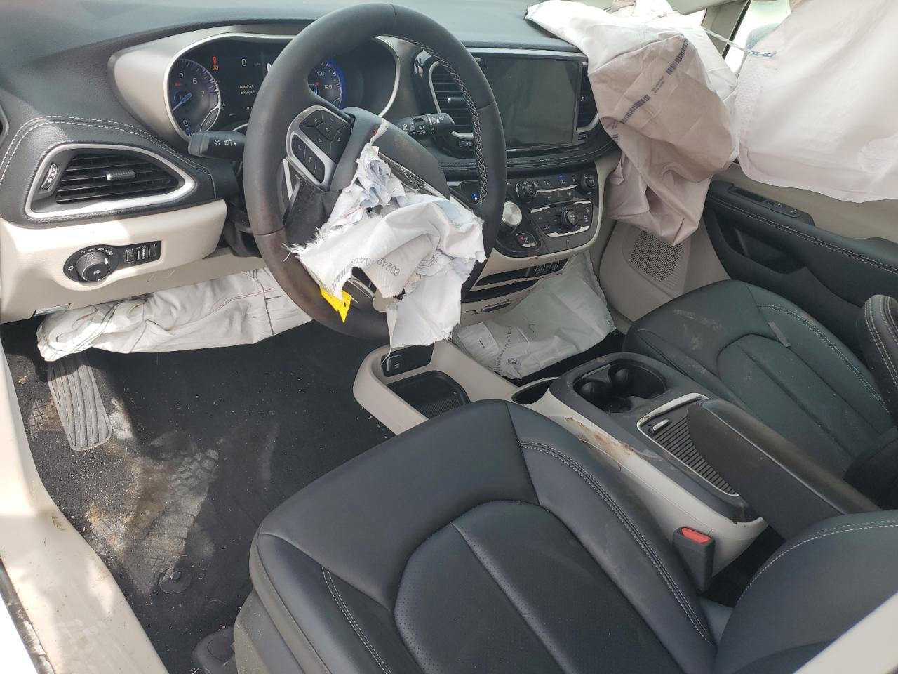 2024 CHRYSLER PACIFICA TOURING L VIN:2C4RC3BG2RR181664