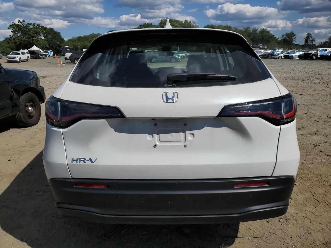 2024 HONDA HR-V LX VIN:3CZRZ2H31RM736084