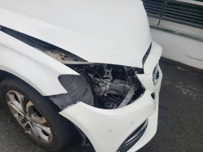 2015 Mercedes-Benz C 200 VIN: