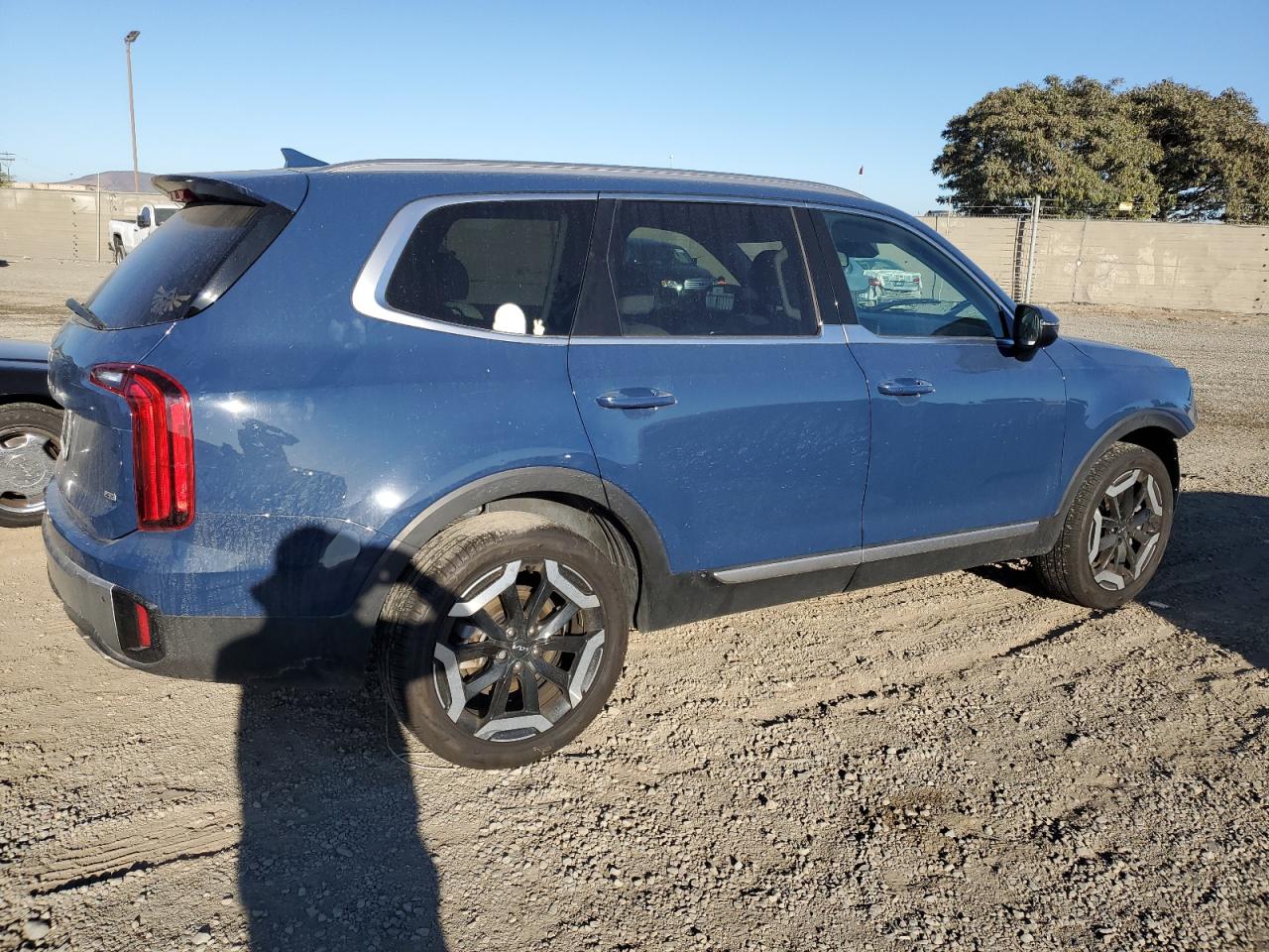 2023 KIA TELLURIDE S VIN:5XYP6DGC0PG357932