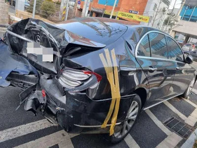 2017 Mercedes-Benz E 300 VIN: