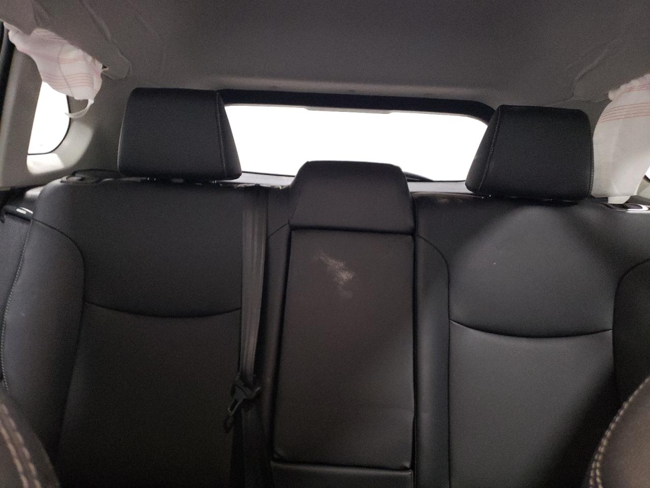 2022 TOYOTA COROLLA CROSS XLE VIN:7MUDAABG7NV023994