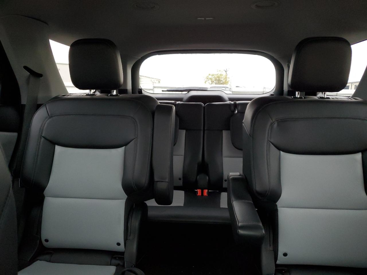 2023 FORD EXPLORER XLT VIN:1FMSK7DHXPGB02463