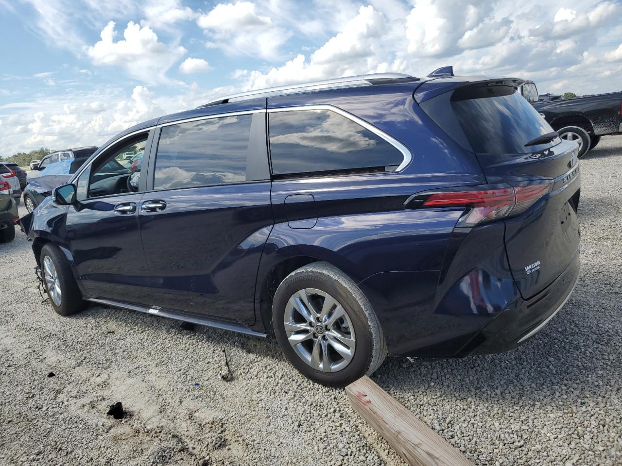 2023 TOYOTA SIENNA LIMITED VIN:5TDZRKEC8PS176460