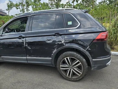 2023 Volkswagen Tiguan VIN: