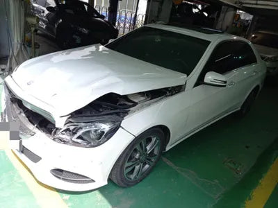 2015 Mercedes-Benz E 220 VIN: