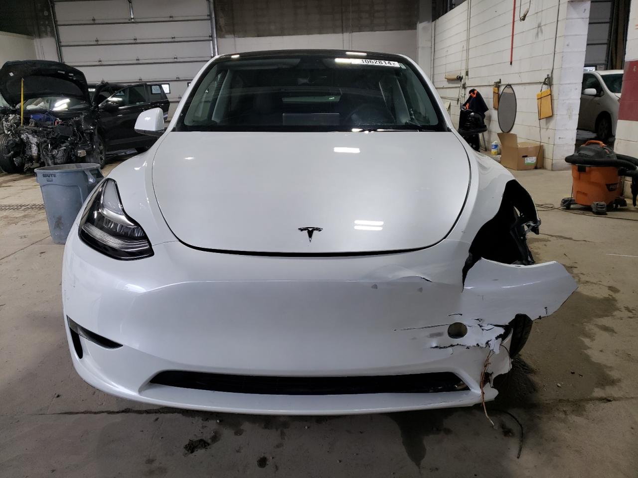 2023 TESLA MODEL Y  VIN:7SAYGDEE5PA112976