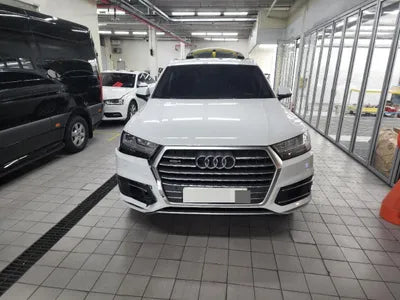 2019 Audi Q7 VIN: