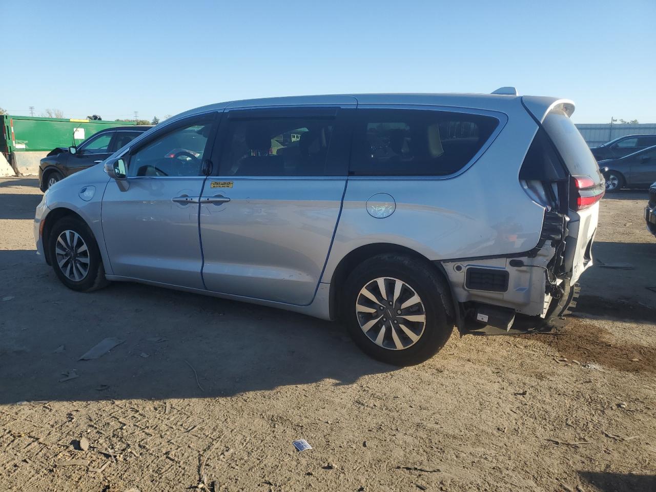 2022 CHRYSLER PACIFICA HYBRID TOURING L VIN:2C4RC1L73NR212630