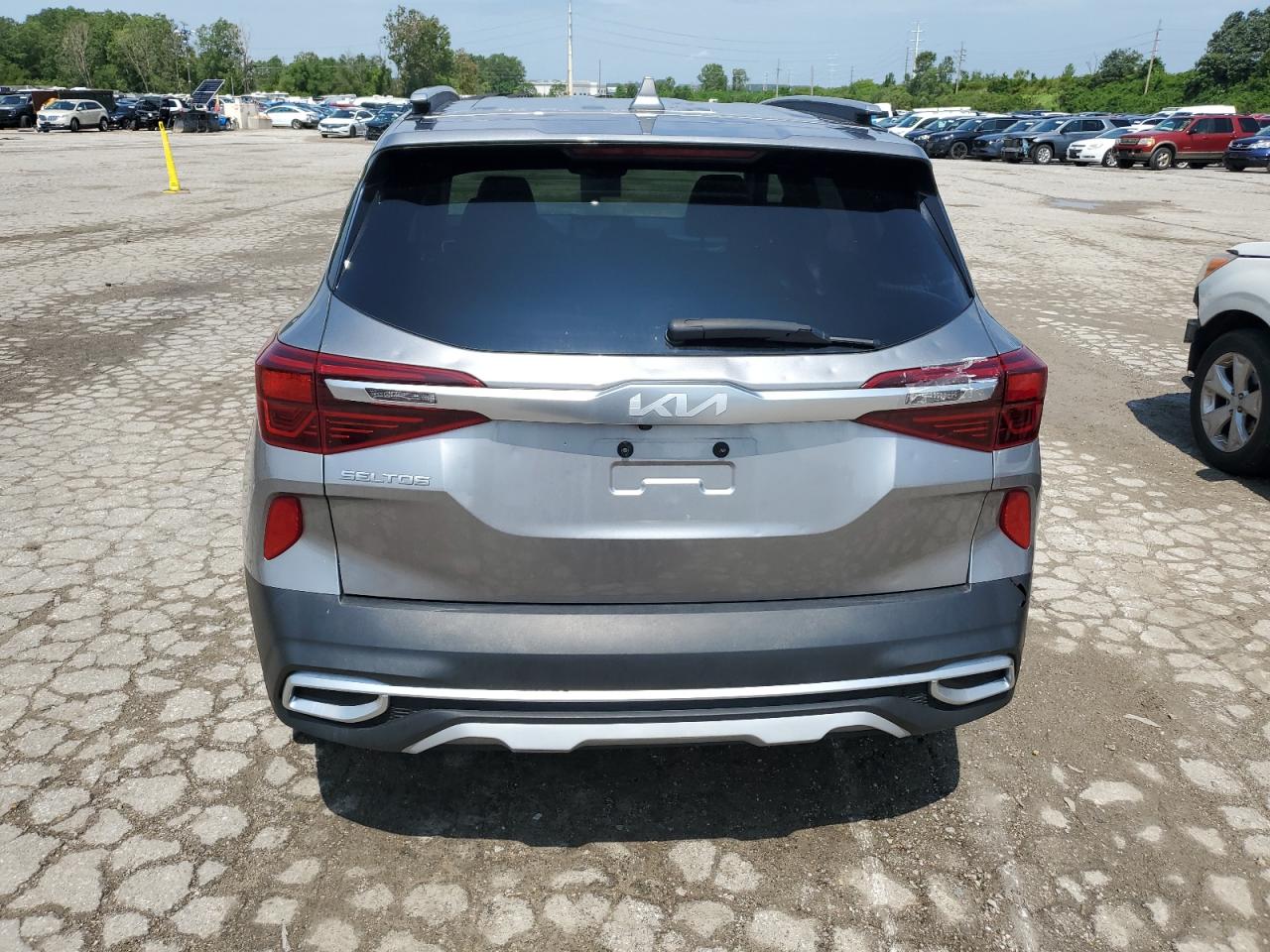 2023 KIA SELTOS SX VIN:KNDETCA20P7355587