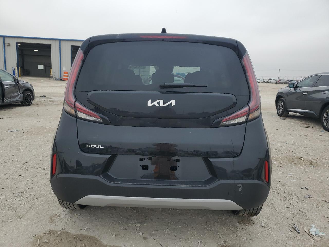 2024 KIA SOUL LX VIN:KNDJ23AU7R7229331
