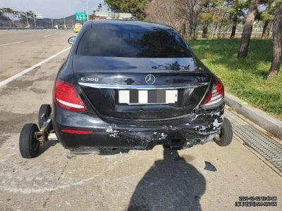 2017 Mercedes-Benz E 300 WDDZF4JB7JA323282 VIN:WDDZF4JB7JA323282