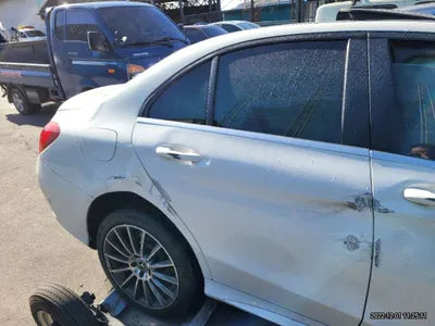 2015 Mercedes-Benz C 200 550KMWDDWF4CBXFF0 VIN:550KMWDDWF4CBXFF0