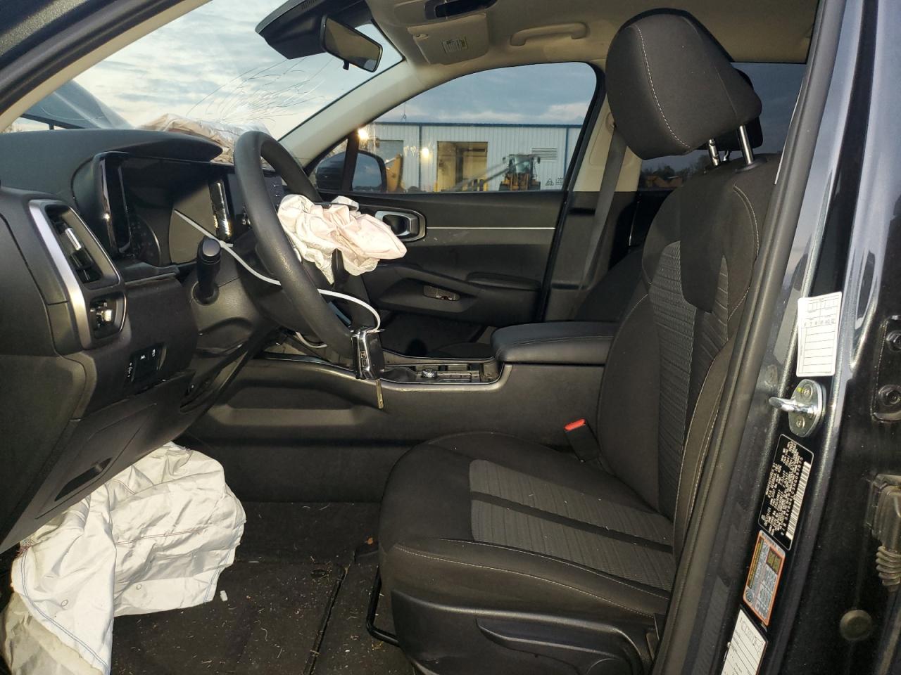 2022 KIA SORENTO LX VIN:5XYRG4LC5NG097875