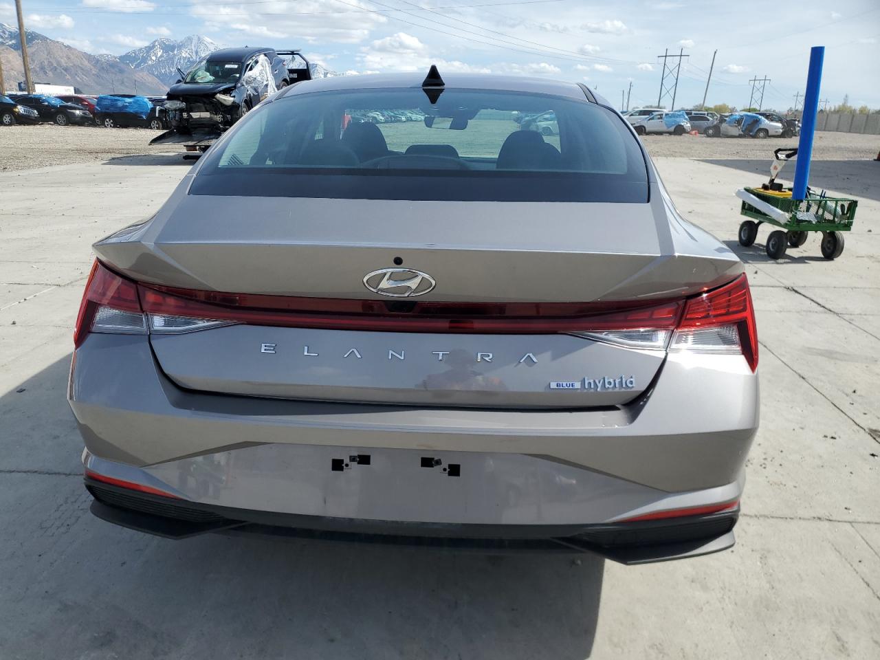 2022 HYUNDAI ELANTRA BLUE VIN:KMHLM4AJ5NU030980