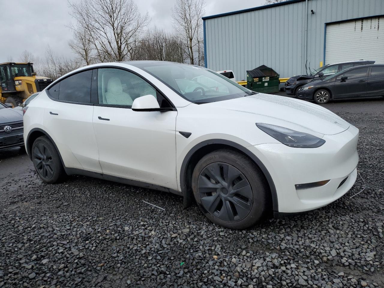 2024 TESLA MODEL Y  VIN:7SAYGDEE5RF115706