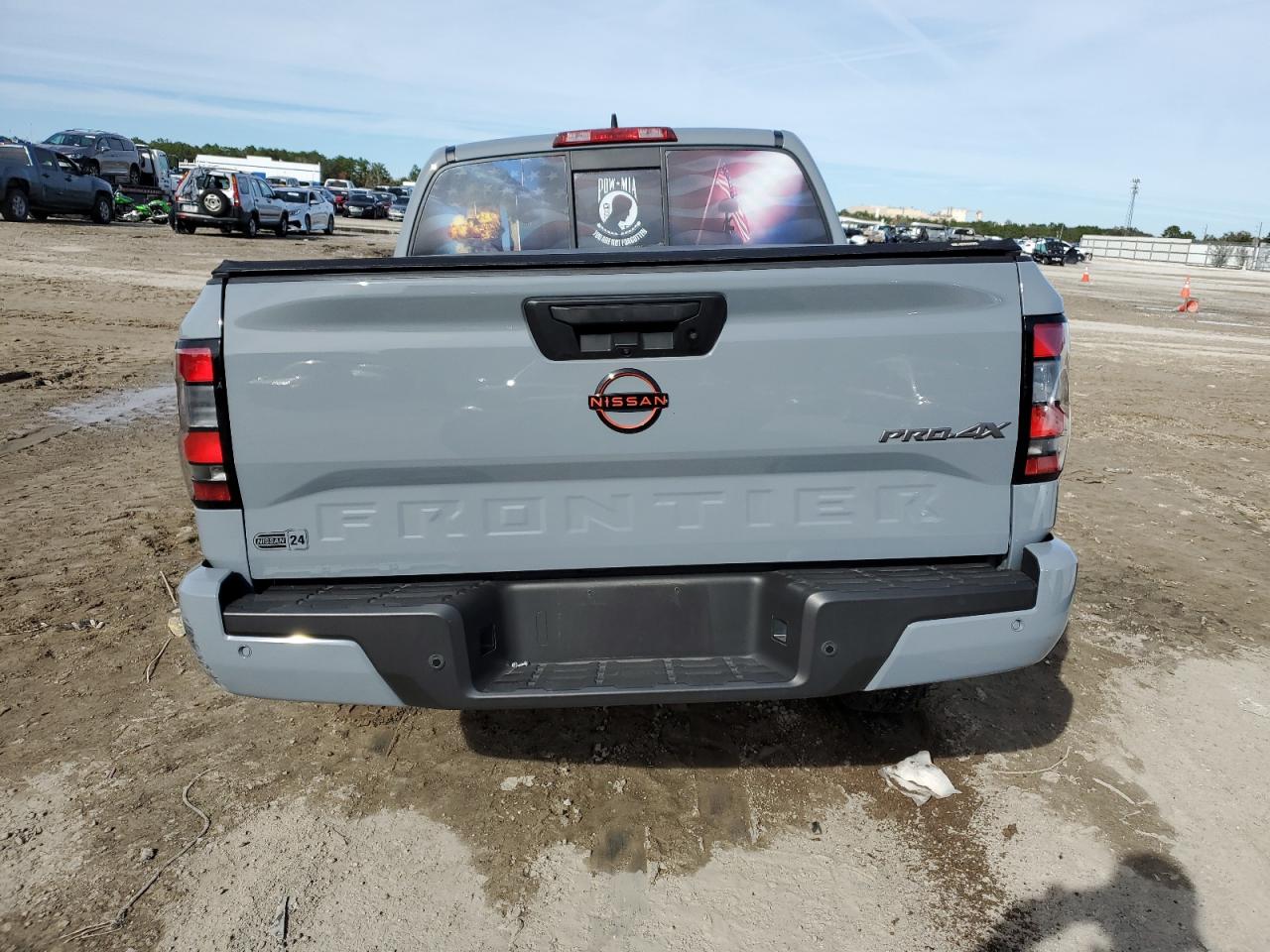 2022 NISSAN FRONTIER S VIN:KMHGN4JE8FU084776