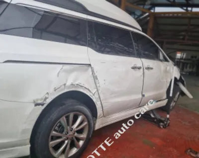 2020 Kia Carnival KNAME811BLS648581 VIN:KNAME811BLS648581
