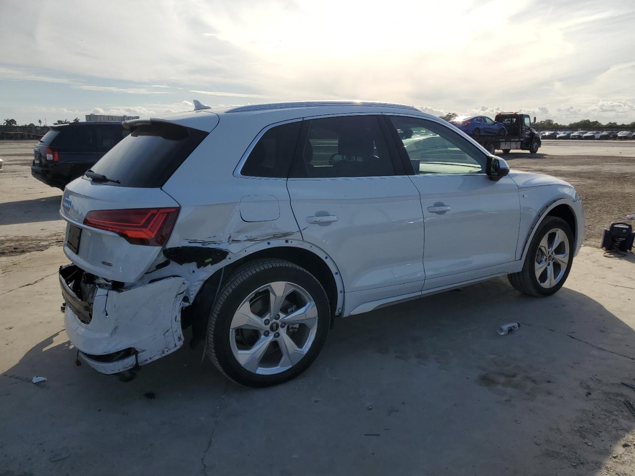 2024 AUDI Q5 PREMIUM PLUS 45 VIN:WA1EAAFY5R2093700