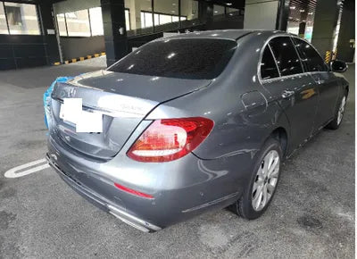 2019 Mercedes-Benz E 300 WDDZF4KB9KA495586 VIN:WDDZF4KB9KA495586