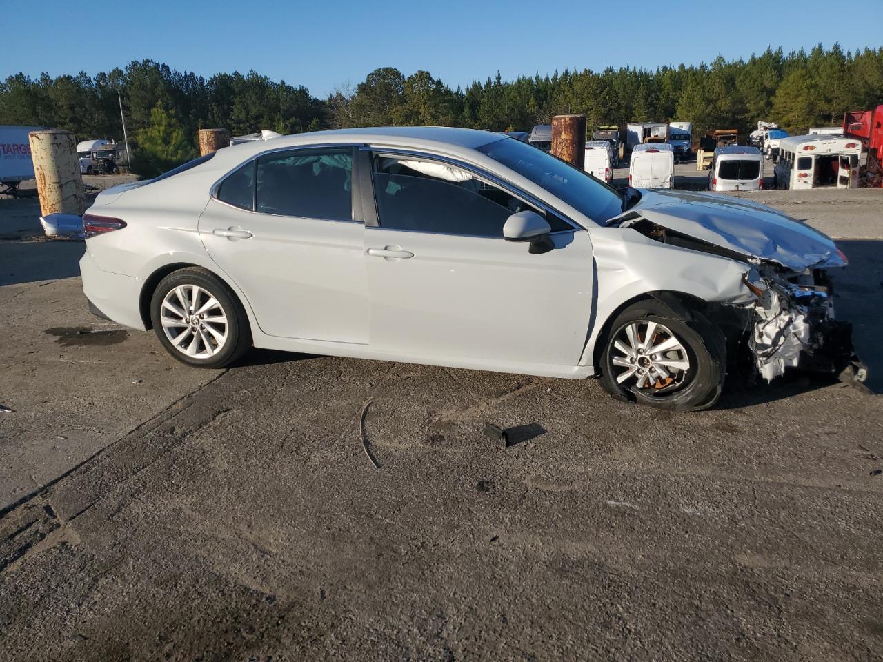 2022 TOYOTA CAMRY LE VIN:4T1C11AK2NU068456