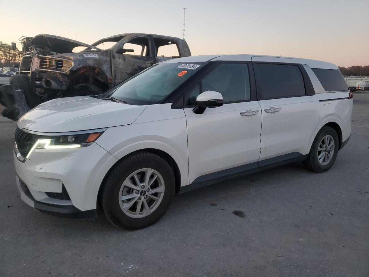 2022 KIA CARNIVAL LX VIN:KNDNB4H33N6123091