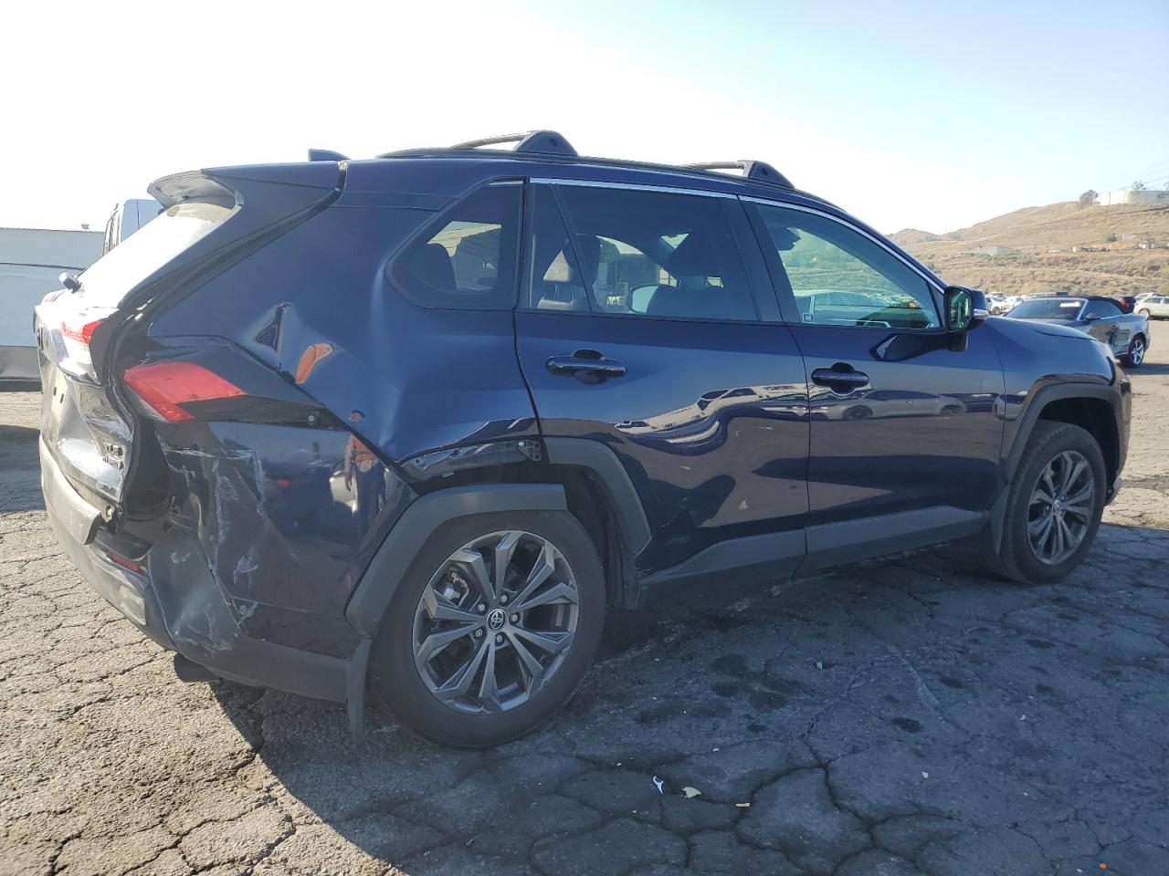 2024 TOYOTA RAV4 XLE PREMIUM VIN:JTMB6RFV6RD126514