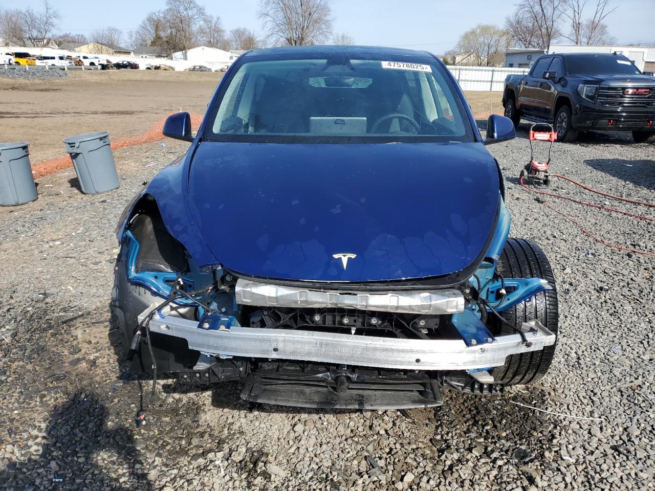 2024 TESLA MODEL Y  VIN:7SAYGDEEXRA237216