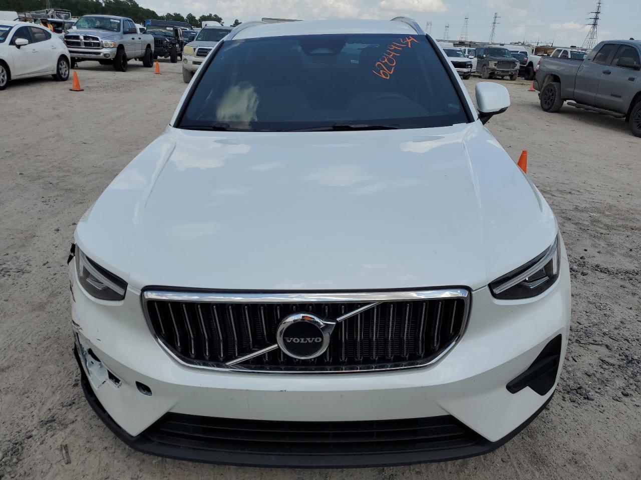 2024 VOLVO XC40 CORE VIN:YV4L12UK8R2304645