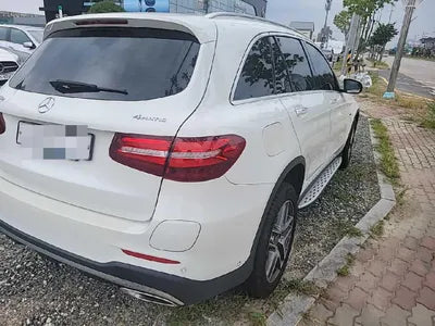 2018 Mercedes-Benz GLC 350 VIN: