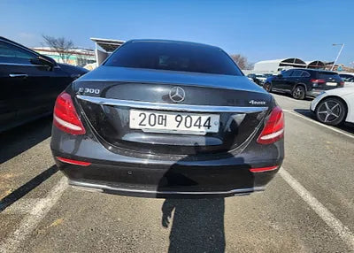 2017 Mercedes-Benz E 300 WDDZF4KB0HA080276 VIN:WDDZF4KB0HA080276