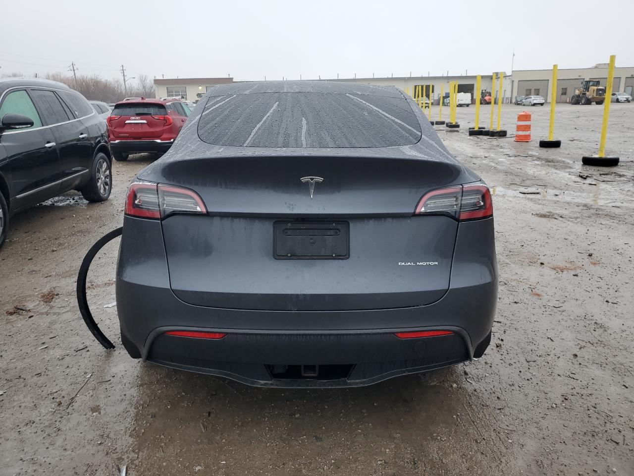 2023 TESLA MODEL Y  VIN:7SAYGDEE4PF870035