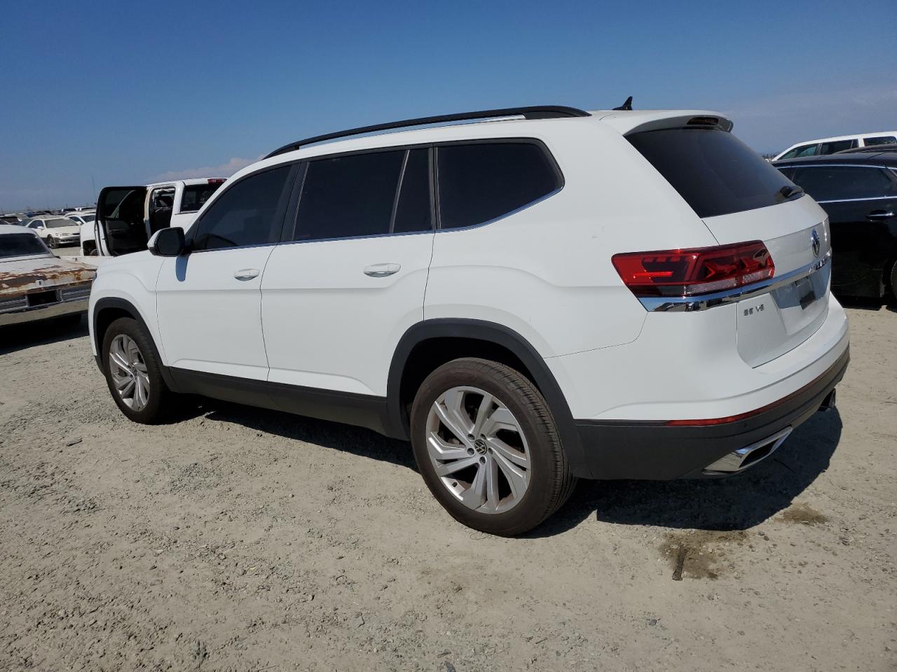 2023 VOLKSWAGEN ATLAS SE VIN:1V2JR2CA0PC541972