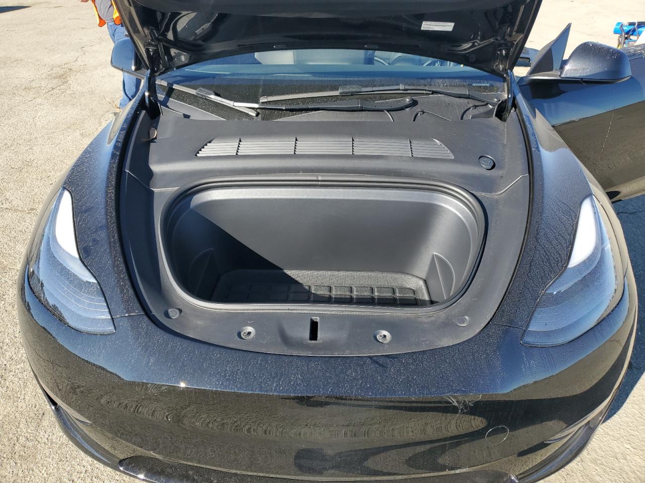 2023 TESLA MODEL Y  VIN:7SAYGAEE9PF900760