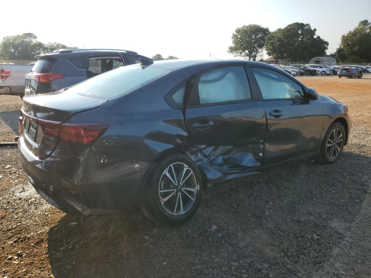 2023 KIA FORTE LX VIN:3KPF24AD7PE640270