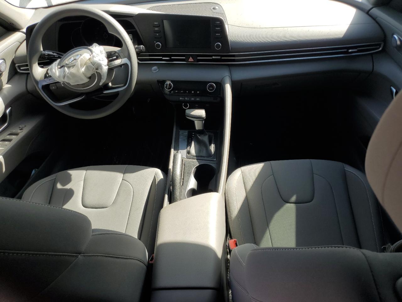 2022 HYUNDAI ELANTRA SEL VIN:KMHLM4AG6NU357375