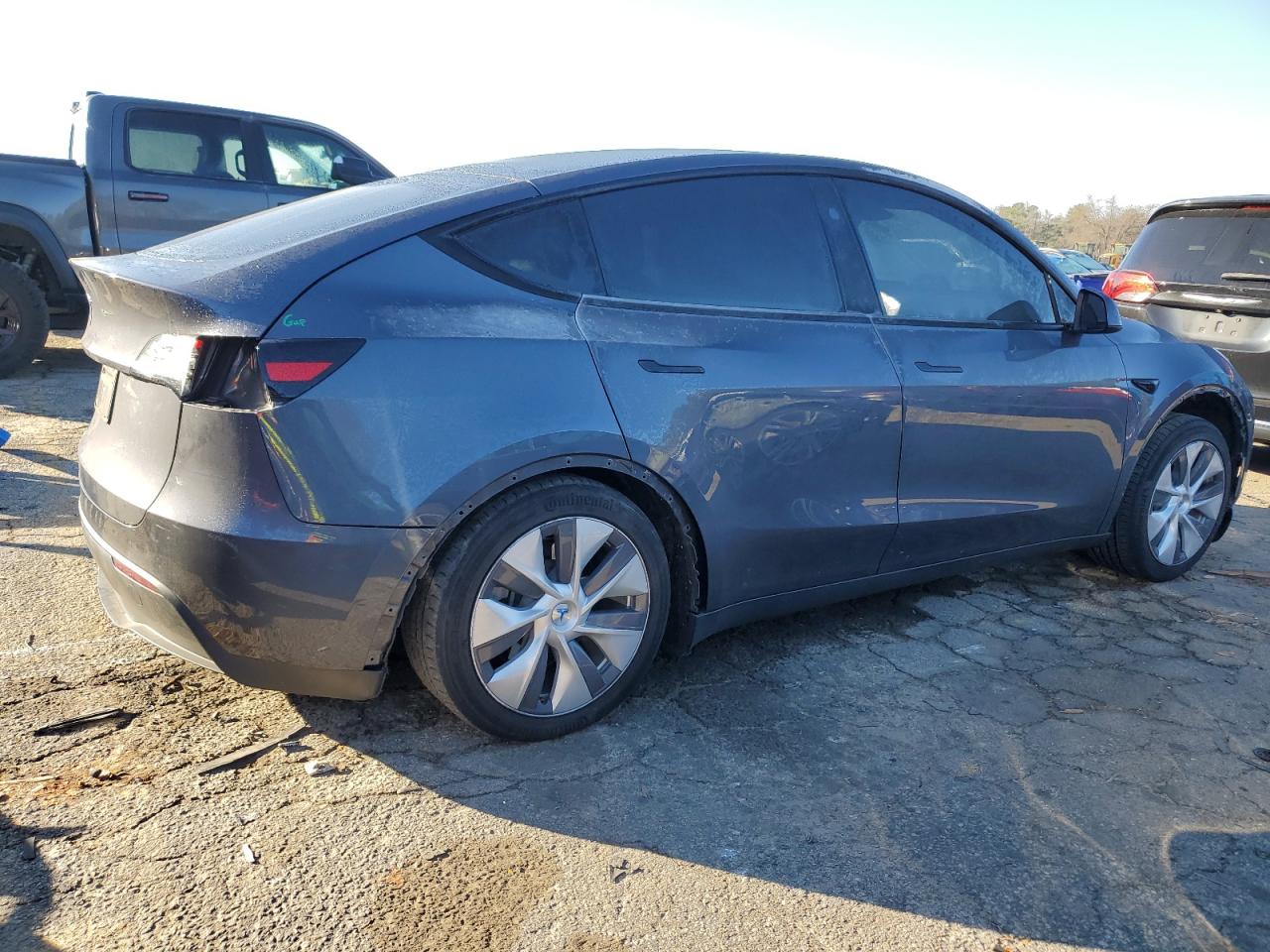 2023 TESLA MODEL Y  VIN:7SAYGDED0PF959575